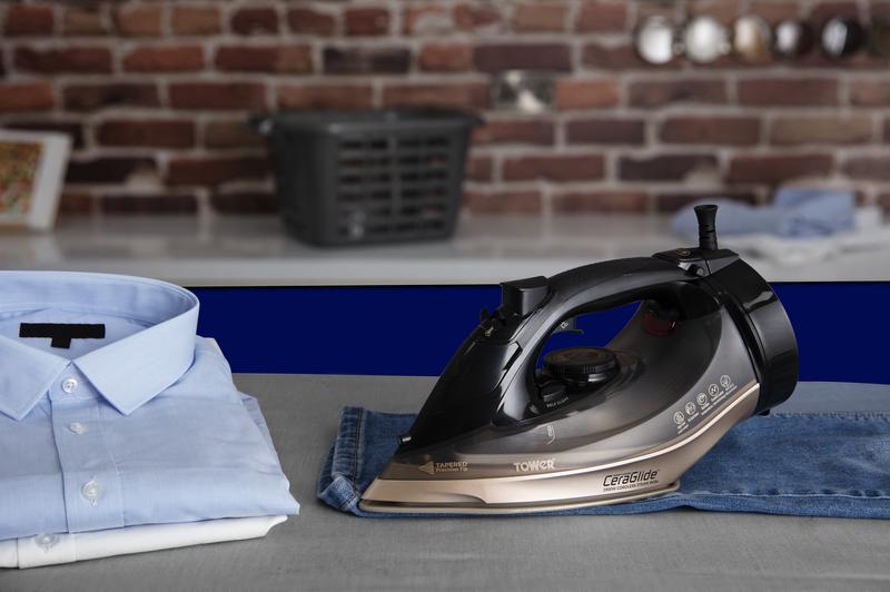 ceraglide 2800w steam iron black and gold